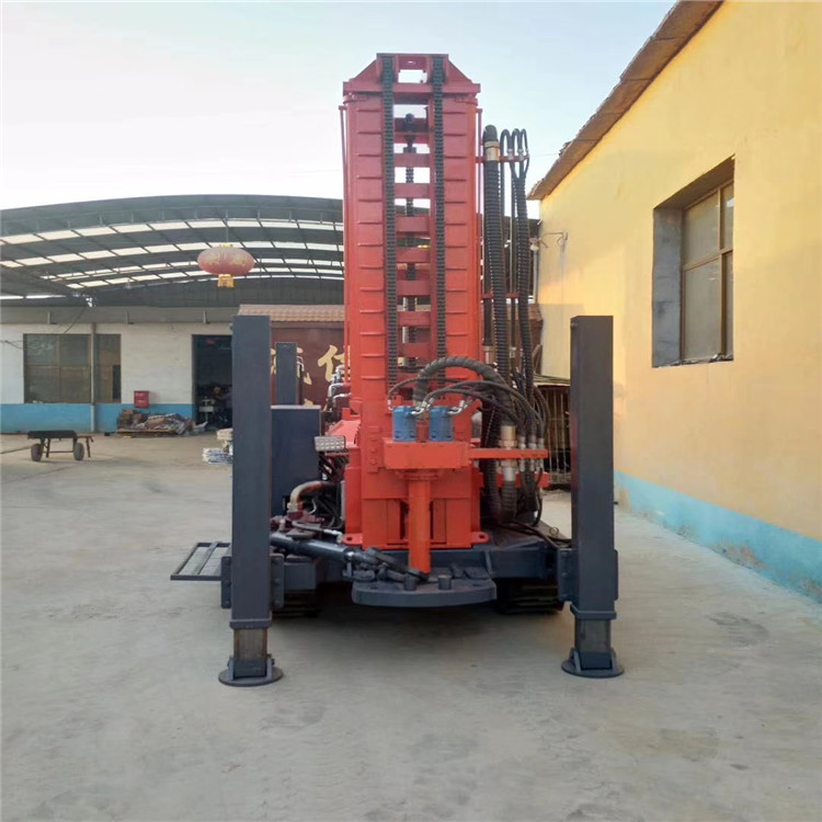 ST-180 crawler pneumatic drilling machine 180 m hydraulic leg type pneumatic submersible drilling machine has large drill